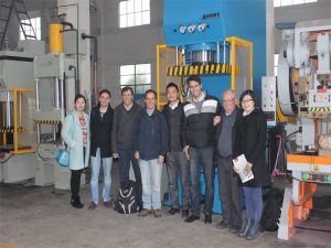Delegace z Peru přijela navštívit naši továrnu a koupit stroje